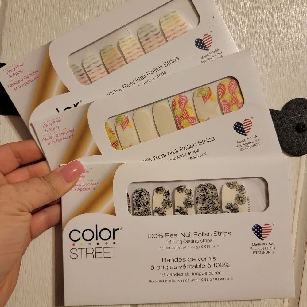 Color Street‎ 16 Long Lasting Nail Polish Strips